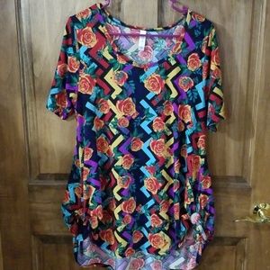 Lularoe top